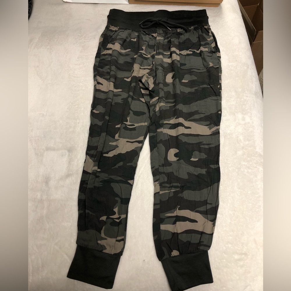 Women’s Rewash Brand Camo Joggers